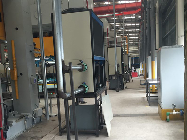 油冷機需要定期清理嗎